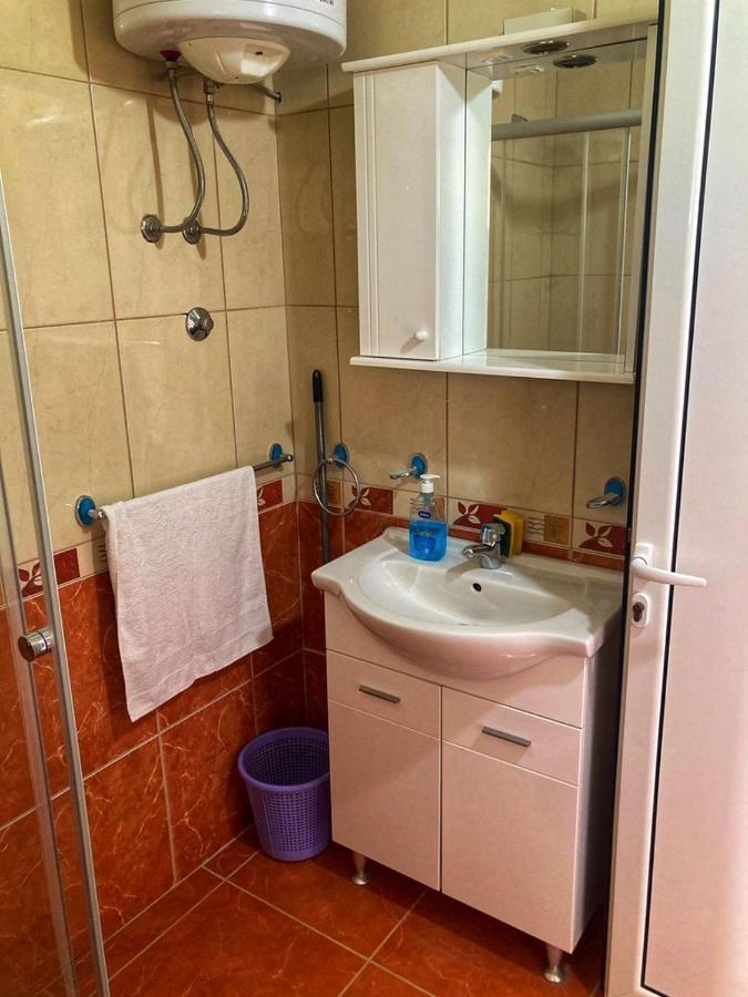 Delfini Holiday Homes Улцинь Екстер'єр фото