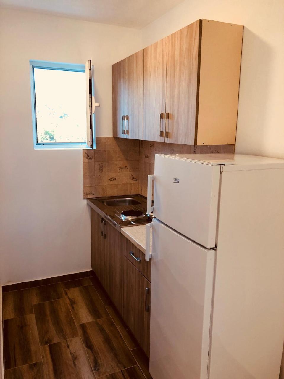 Delfini Holiday Homes Улцинь Екстер'єр фото
